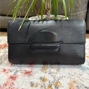Vintage Louis Vuitton rare epi black clutch purse, unique bag. Rare pouch.